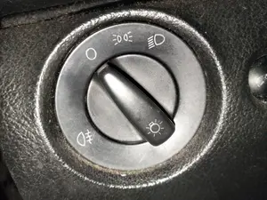 Foto de MANDO LUCES VOLKSWAGEN PASSAT BERLINA (3B2) 1.9 TDI (110 CV / 81 KW) referencia 8L0953513G FKZ