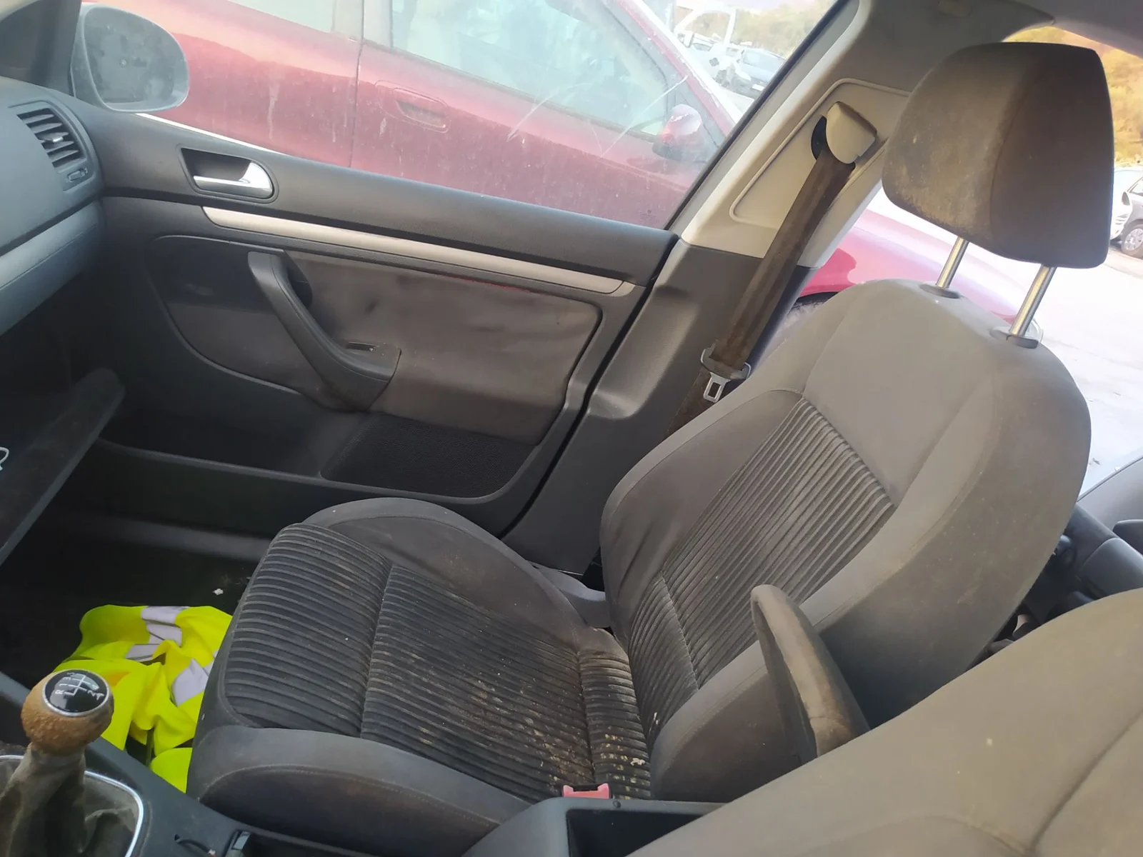 Foto de ASIENTO DELANTERO DERECHO VOLKSWAGEN GOLF V (1K1)(10.2003) 1.9 TDI (105 CV / 77 KW)