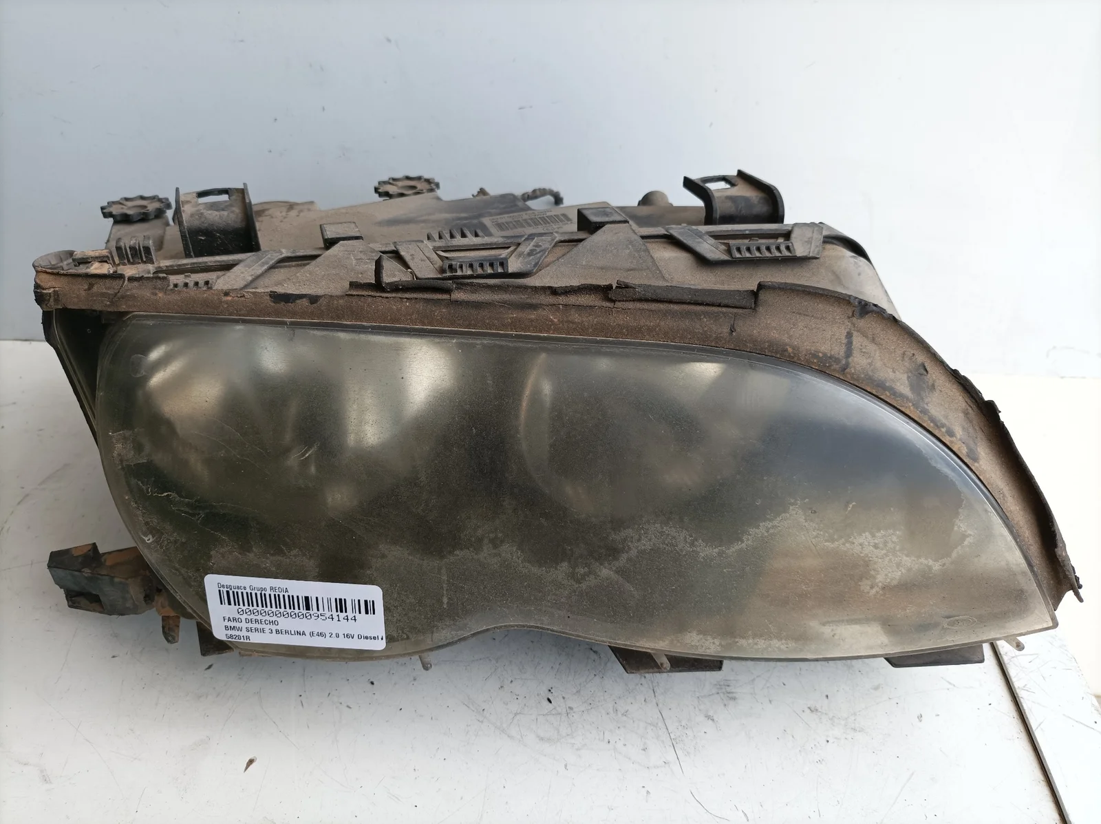 Foto de FARO DERECHO BMW SERIE 3 BERLINA (E46) referencia 63126910956