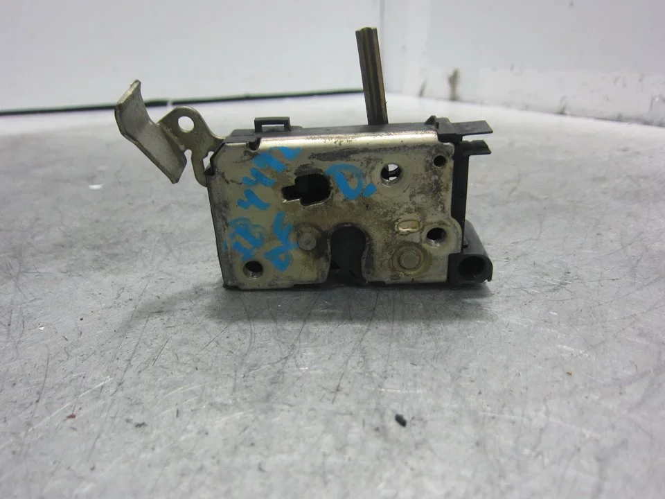 Foto de CERRADURA PUERTA DELANTERA DERECHA FIAT SEICENTO (187) 0.9 CAT (39 CV / 29 KW) referencia 0051734733