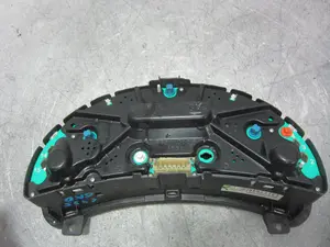 Foto de CUADRO INSTRUMENTOS OPEL CORSA C 1.2 16V CAT (Z 12 XE / LW4) (75 CV / 55 KW) referencia 13117946CD foto 3