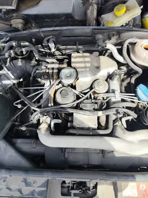 Foto de MOTOR COMPLETO AUDI A6 BERLINA (4B2) 2.5 V6 24V TDI (180 CV / 132 KW) referencia AKE foto 3