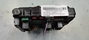 Foto de CAJA RELES / FUSIBLES CITROEN BERLINGO referencia 9643498880 foto 1