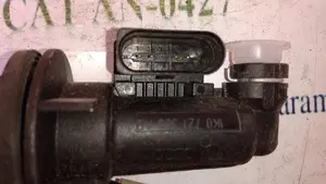 Foto de BOMBA EMBRAGUE VOLKSWAGEN GOLF V (1K1)(10.2003) referencia 1K0721388AB foto 3
