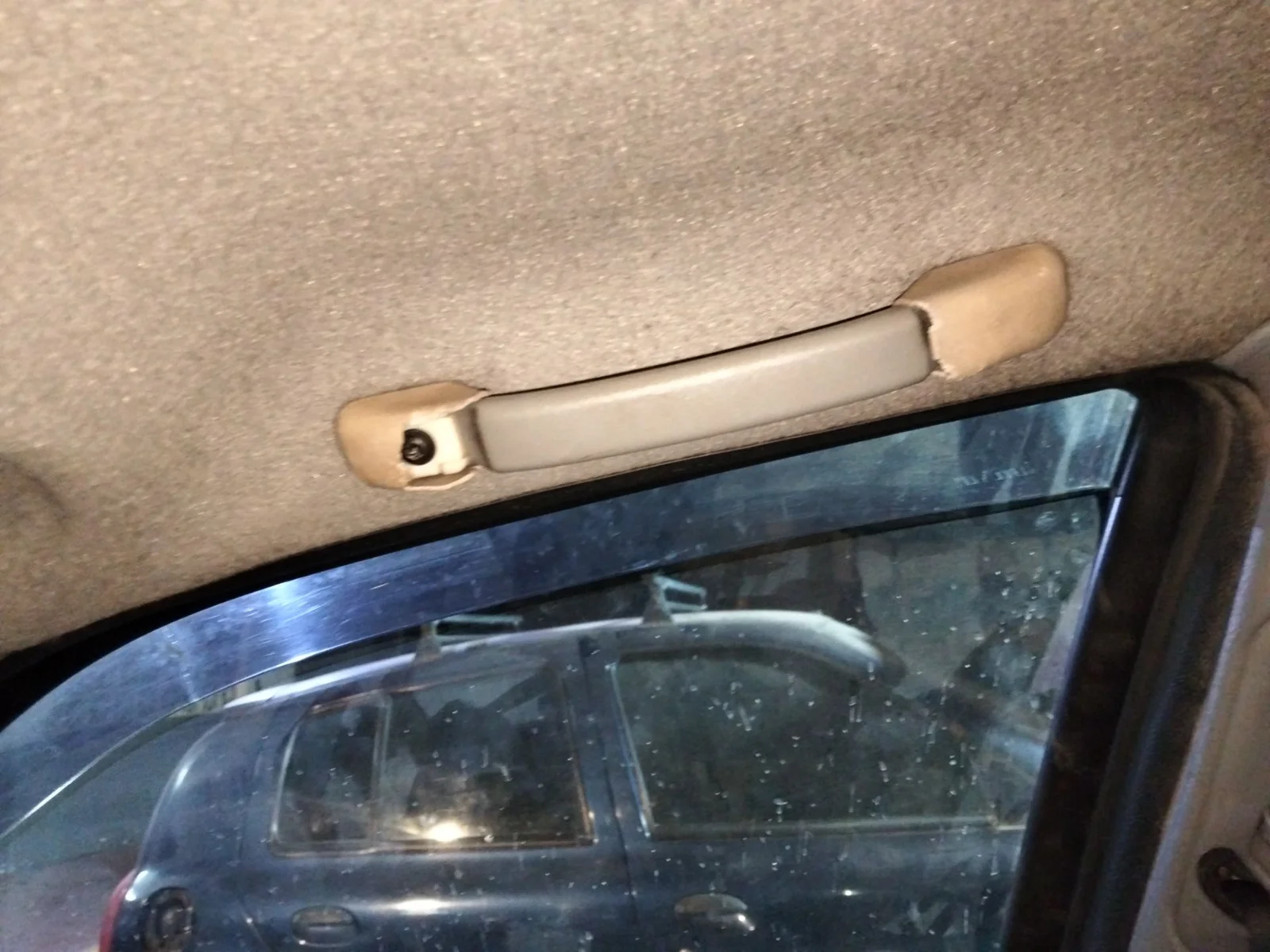 Foto de ASIDERO TECHO DELANTERO DERECHO PEUGEOT 406 BERLINA (S1/S2) 2.0 HDi CAT (90 CV / 66 KW) referencia 9128N5
