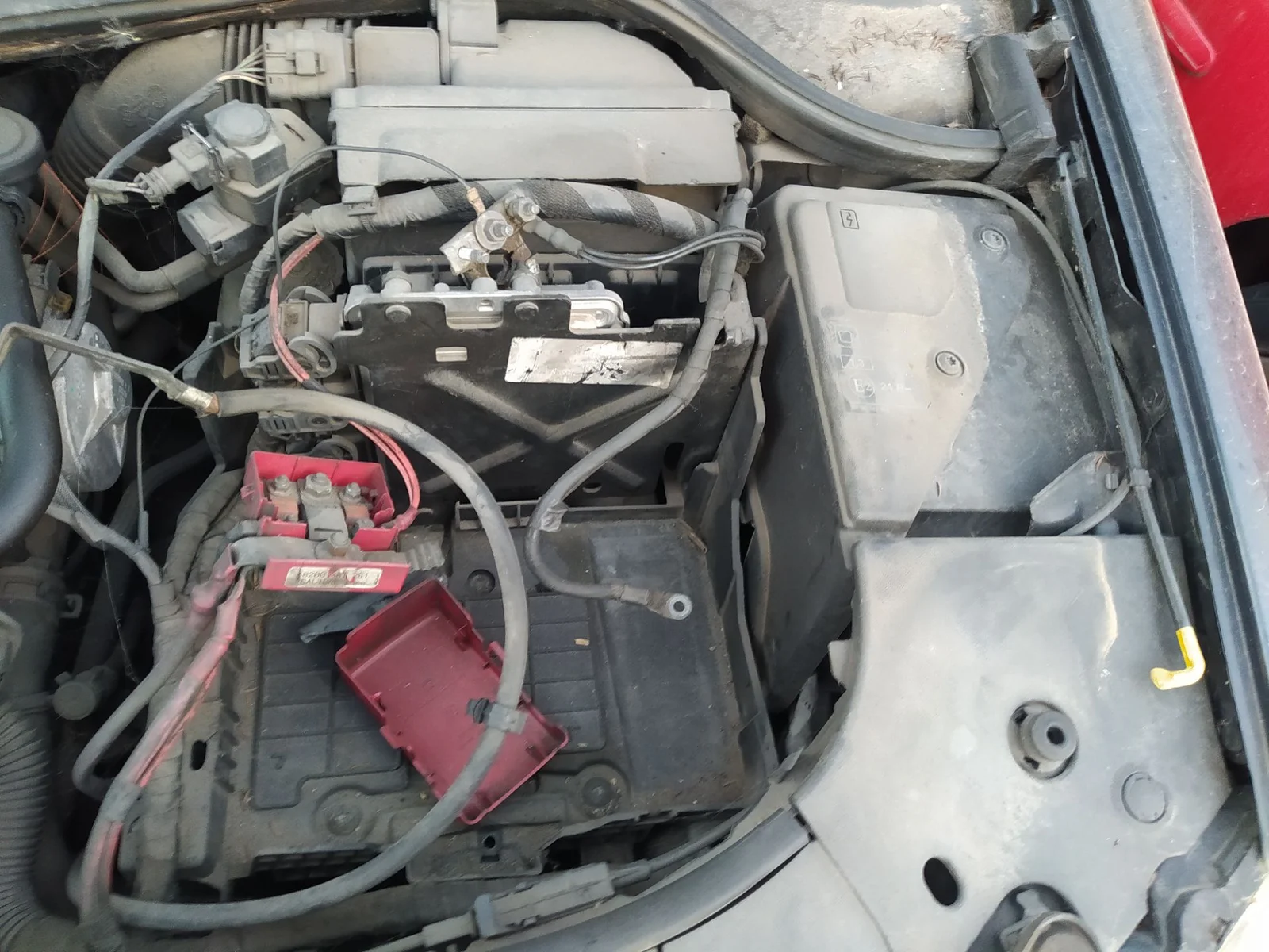 Foto de CENTRALITA MOTOR UCE RENAULT MEGANE II GRANDTOUR 1.9 dCi Diesel FAP (131 CV / 96 KW) referencia 8200762665