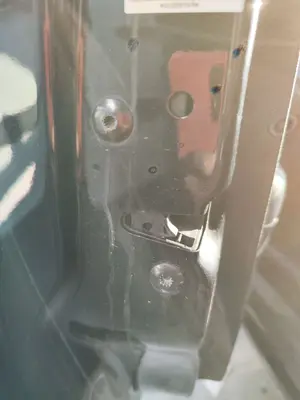 Foto de CERRADURA PUERTA DELANTERA IZQUIERDA VOLKSWAGEN POLO V (6R1) 1.2  (60 CV / 44 KW)