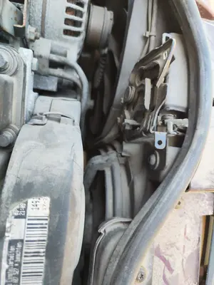 Foto de RADIADOR CALEFACCION / AIRE ACONDICIONADO VOLKSWAGEN PASSAT BERLINA (3B2) 1.9 TDI (110 CV / 81 KW) referencia 8D1819030B foto 5