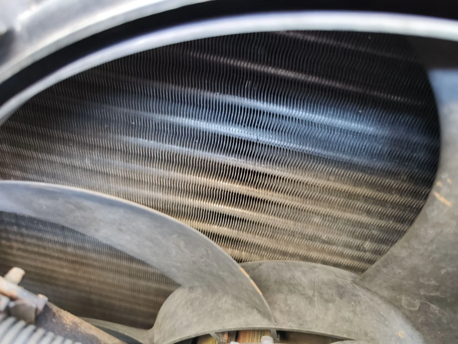 Foto de RADIADOR AGUA OPEL CORSA D 1.2 16V CAT (Z 12 XEP / LB4) (80 CV / 59 KW)