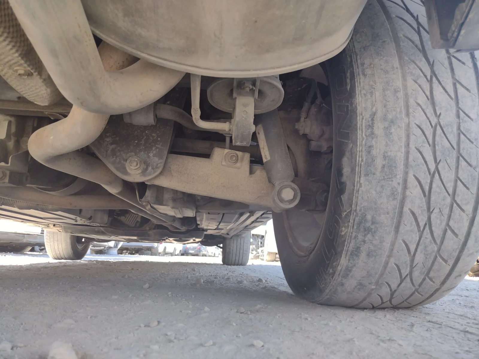 Foto de BRAZO SUSPENSION TRASERO DERECHO BMW SERIE X5 (E53) 3.0 Turbodiesel CAT (218 CV / 160 KW)