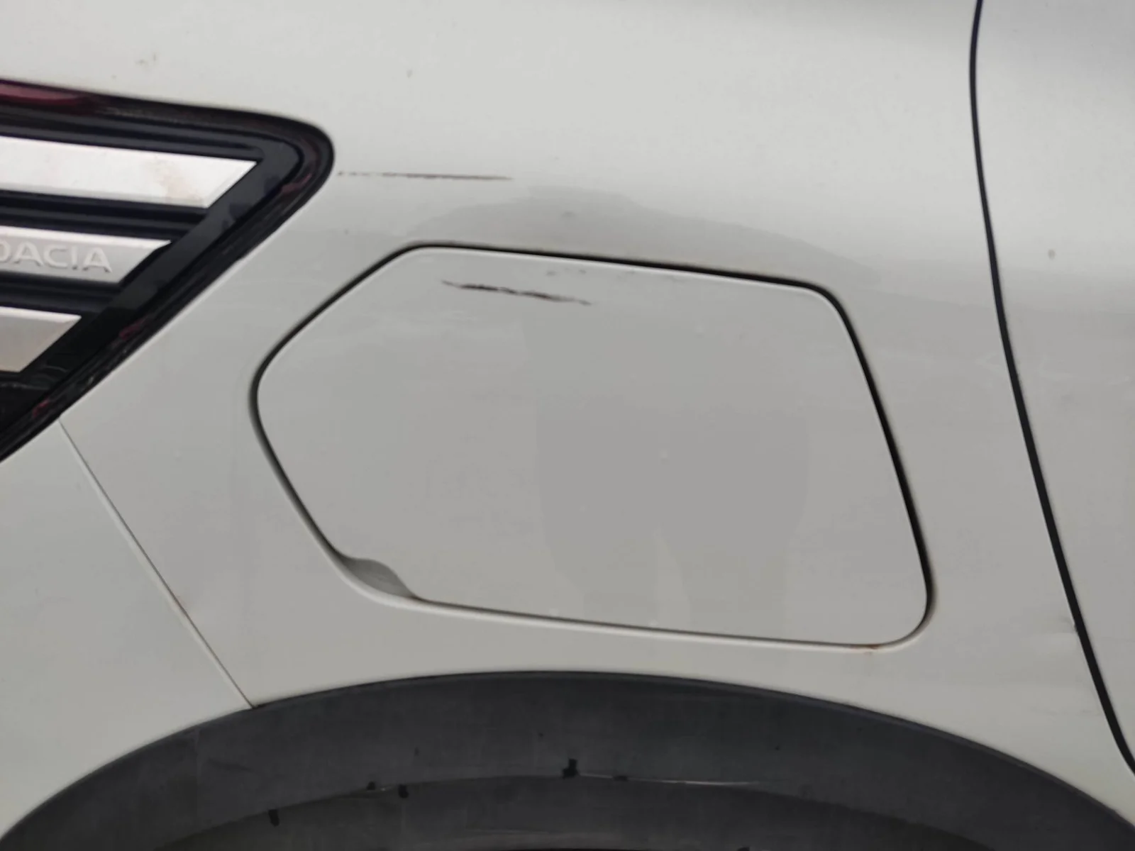 Foto de TAPA EXTERIOR COMBUSTIBLE DACIA SANDERO III 1.0 TCE CAT (91 CV / 67 KW) referencia 788307034R