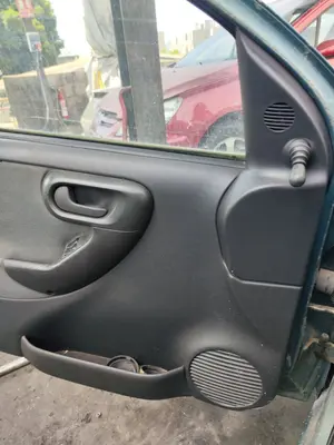 Foto de CENTRALITA CONFORT OPEL CORSA C 1.2 16V CAT (Z 12 XE / LW4) (75 CV / 55 KW)
