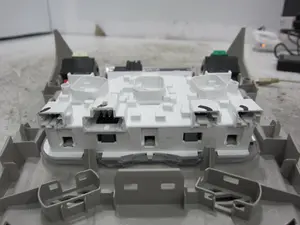 Foto de LUZ INTERIOR CITROEN C5 AIRCROSS 1.2 12V e-THP / PureTech (131 CV / 96 KW) referencia 9812595380 foto 4