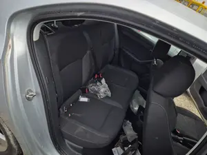 Foto de ENGANCHE CINTURON TRASERO IZQUIERDO SKODA RAPID (NH) 1.2 8V TSI (86 CV / 63 KW)