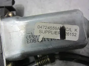 Foto de ELEVALUNAS TRASERO IZQUIERDO CHRYSLER PT CRUISER 2.0 16V CAT (141 CV / 104 KW) referencia 04724559A foto 2