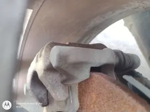 Foto de PINZA DE FRENO TRASERA DERECHA VOLKSWAGEN GOLF IV BERLINA (1J1)(10.1997) 1.6 16V (105 CV / 77 KW)