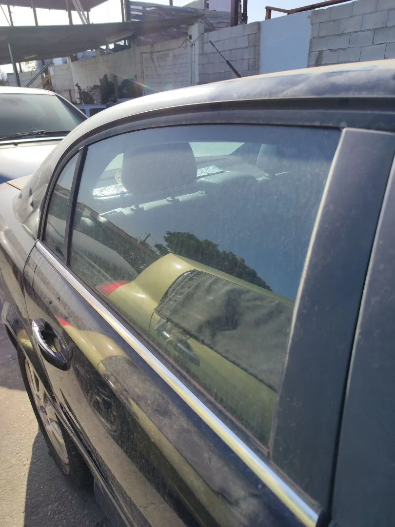 Foto de LUNA TRASERA DERECHA OPEL VECTRA C BERLINA 2.2 16V DTI CAT (Y 22 DTR / L50) (125 CV / 92 KW) referencia 24449827