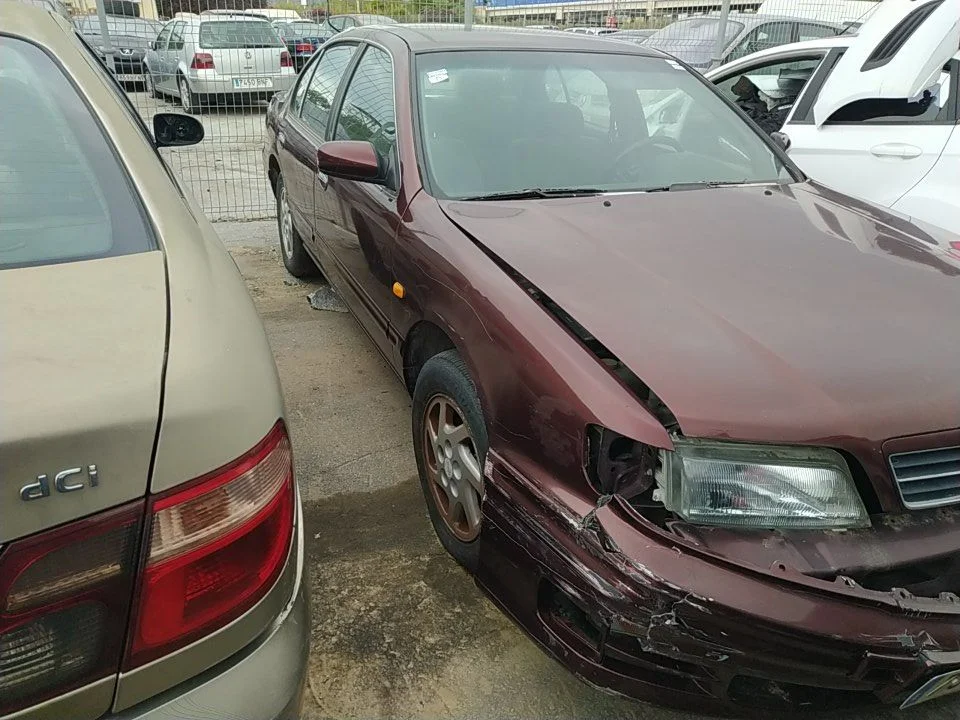 Foto de FARO DERECHO NISSAN MAXIMA QX (A32) 2.0 V6 24V CAT (140 CV / 103 KW)