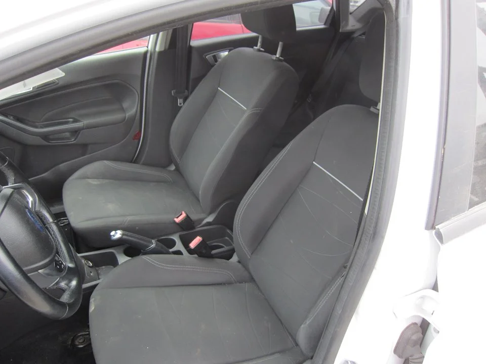 Foto de JUEGO ASIENTOS COMPLETO FORD FIESTA (CNN) 1.5 TDCi CAT (75 CV / 55 KW)