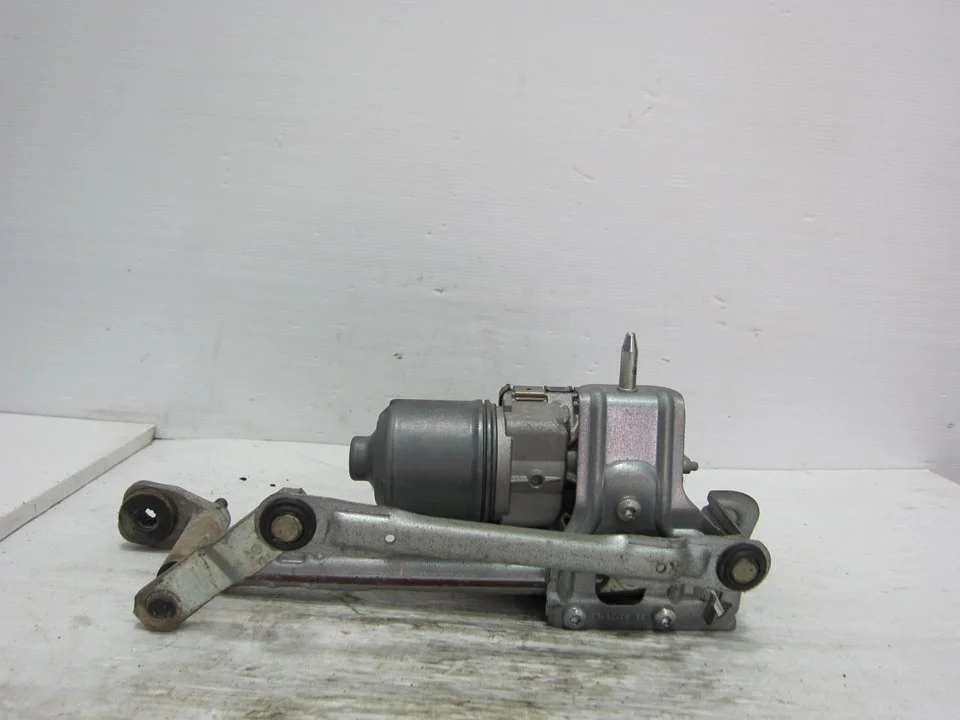 Foto de MOTOR LIMPIA DELANTERO VOLKSWAGEN GOLF PLUS V (5M1) 1.6 (102 CV / 75 KW) referencia 3397020881