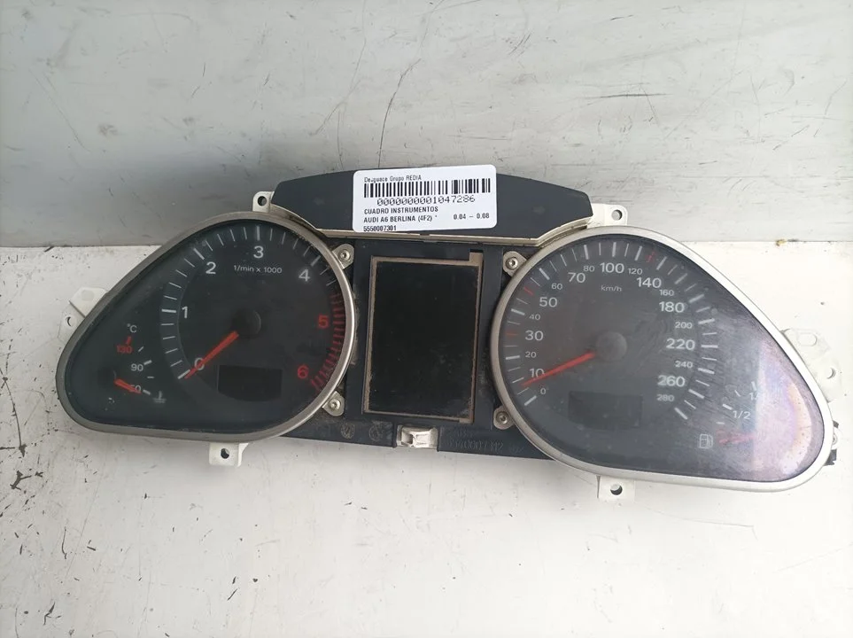 Foto de CUADRO INSTRUMENTOS AUDI A6 BERLINA (4F2) referencia 5550007301