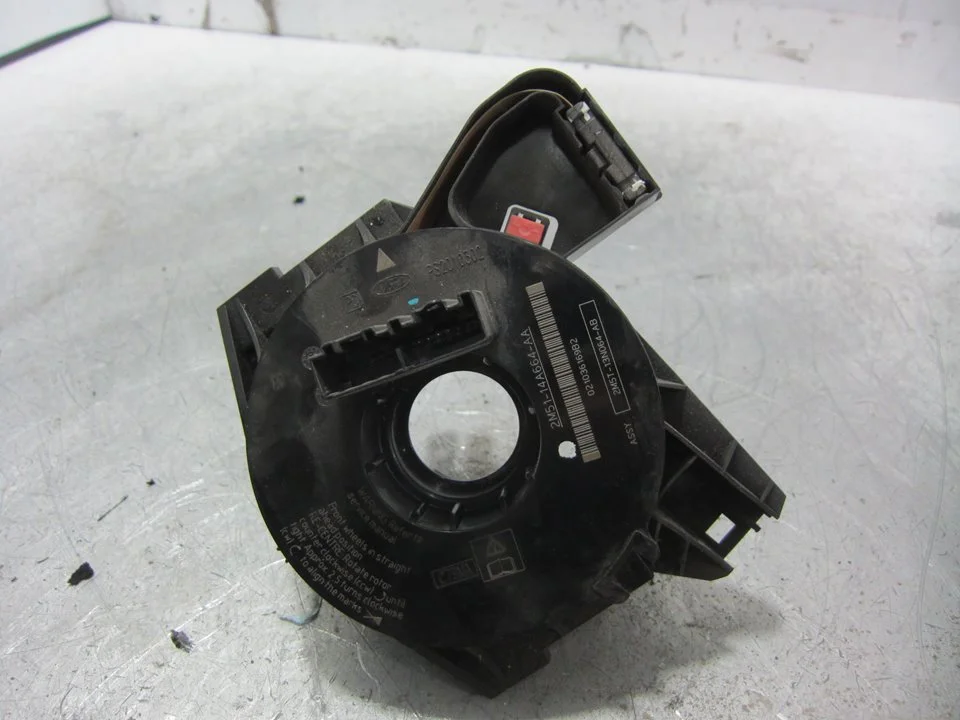 Foto de ANILLO AIRBAG FORD FOCUS BERLINA (CAK) 1.6 16V CAT (101 CV / 74 KW) referencia 2M5114A664AA