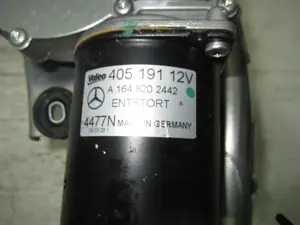 Foto de MOTOR LIMPIA DELANTERO MERCEDES-BENZ CLASE GLE (BM 292) COUPE 3.0 CDI CAT (258 CV / 190 KW) referencia A1668204400 foto 12