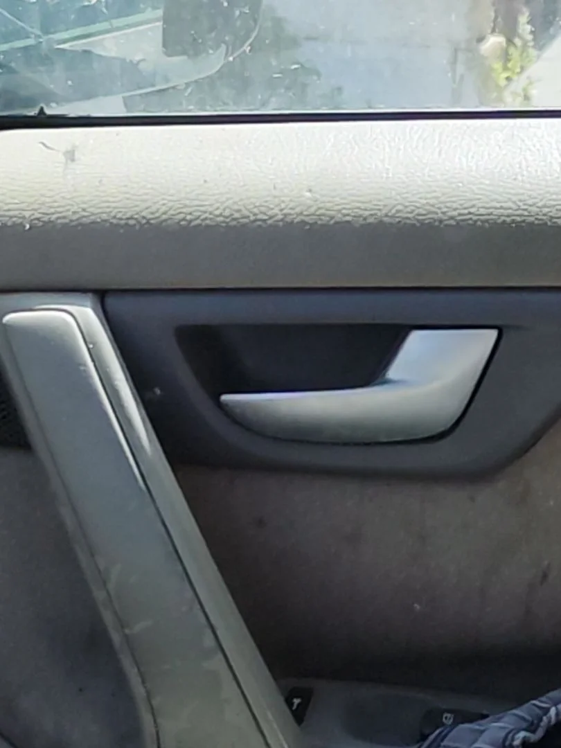 Foto de MANETA INTERIOR DELANTERA DERECHA VOLVO S60 BERLINA 2.4 Diesel (126 CV / 93 KW) referencia 39981612