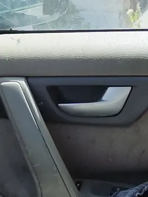 Foto de MANETA INTERIOR DELANTERA DERECHA VOLVO S60 BERLINA 2.4 Diesel (126 CV / 93 KW) referencia 39981612