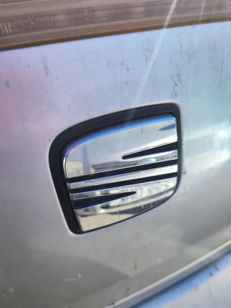 Foto de MANETA EXTERIOR MALETERO / PORTON SEAT CORDOBA BERLINA (6L2) 1.9 TDI (131 CV / 96 KW)