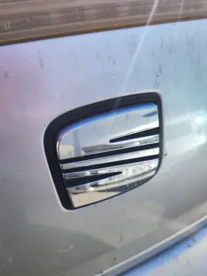 Foto de MANETA EXTERIOR MALETERO / PORTON SEAT CORDOBA BERLINA (6L2) 1.9 TDI (131 CV / 96 KW)