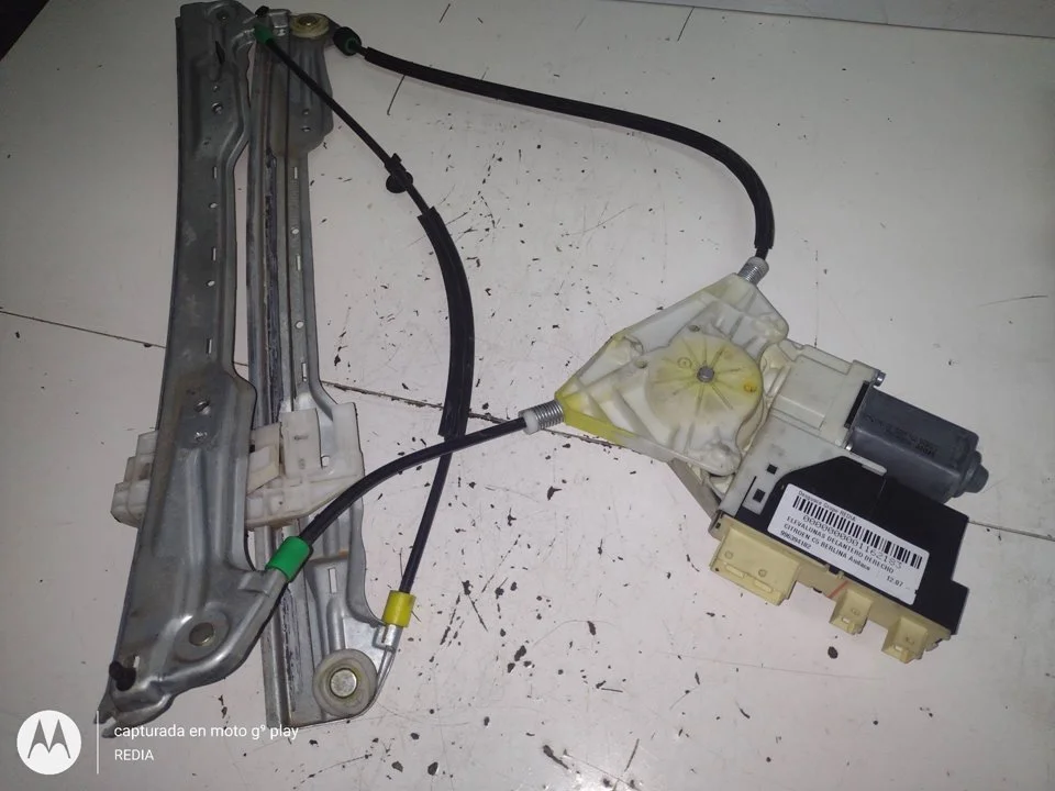 Foto de ELEVALUNAS DELANTERO DERECHO CITROEN C5 BERLINA 2.0 HDi FAP CAT (RHR / DW10BTED4) (136 CV / 100 KW) referencia 996394102