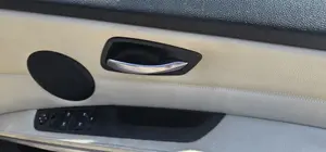Foto de MANETA INTERIOR DELANTERA DERECHA BMW SERIE 3 BERLINA (E90) 2.0 CAT (129 CV / 95 KW)