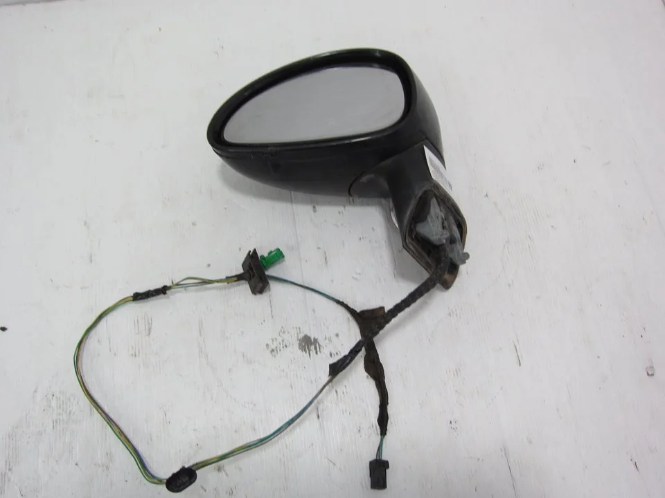 Foto de RETROVISOR IZQUIERDO CITROEN C4 BERLINA 1.6 16V CAT (NFU / TU5JP4) (109 CV / 80 KW) referencia 024287