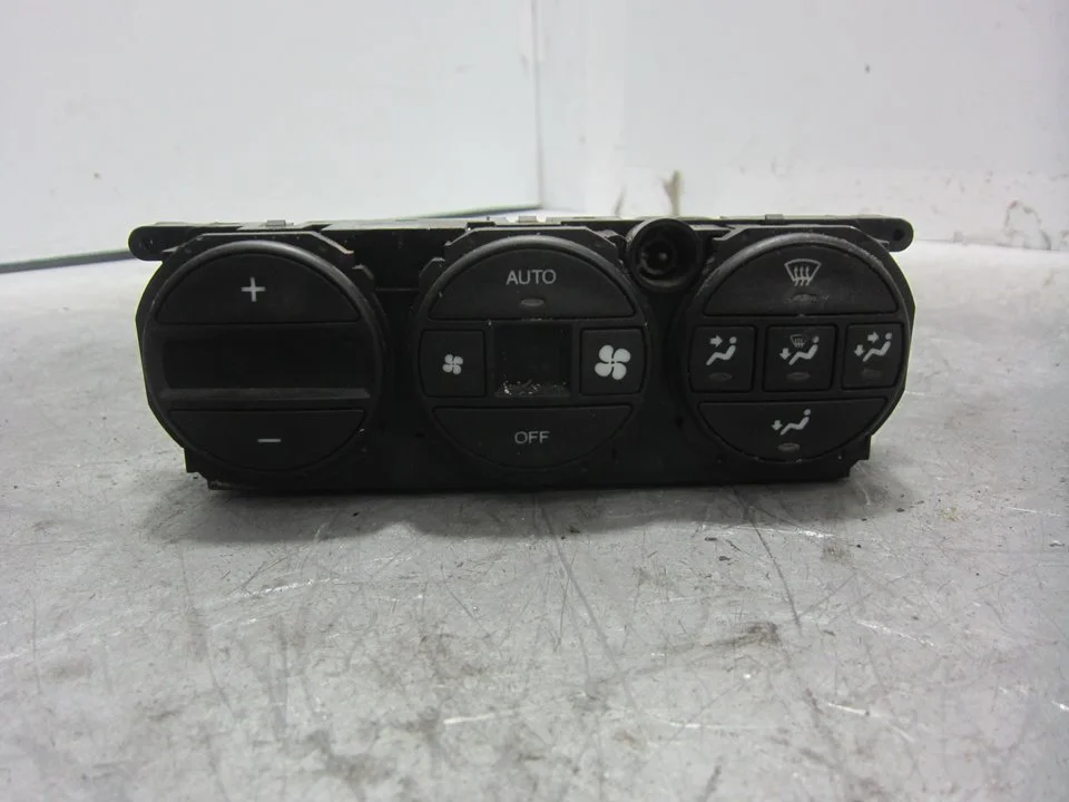 Foto de MANDO CALEFACCION / AIRE ACONDICIONADO OPEL VECTRA B BERLINA 2.0 DTI (101 CV / 74 KW) referencia 69262205