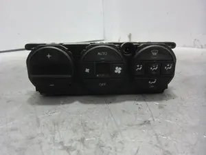 Foto de MANDO CALEFACCION / AIRE ACONDICIONADO OPEL VECTRA B BERLINA 2.0 DTI (101 CV / 74 KW) referencia 69262205