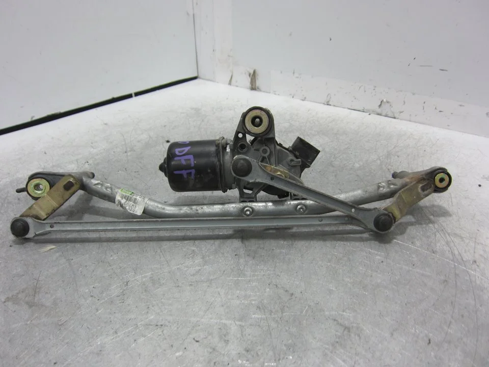 Foto de MOTOR LIMPIA DELANTERO CITROEN C3 1.4 HDi (68 CV / 50 KW) referencia 96381178003