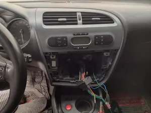 Foto de MANDO CALEFACCION / AIRE ACONDICIONADO SEAT LEON (1P1) 1.9 TDI (105 CV / 77 KW) referencia 1P0907044  FKZ foto 3