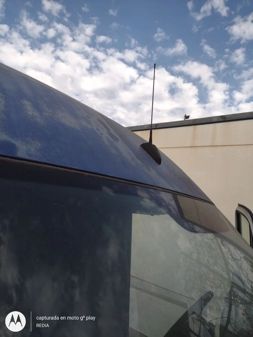 Foto de BASE DE ANTENA VOLKSWAGEN CRAFTER FURGÓN (2E) 2.5 TDI DPF (109 CV / 80 KW)