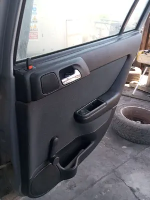 Foto de GUARNECIDO PUERTA TRASERA DERECHA OPEL ASTRA G BERLINA 1.7 16V DTI CAT (Y 17 DT / LR6) (75 CV / 55 KW) referencia 13245781