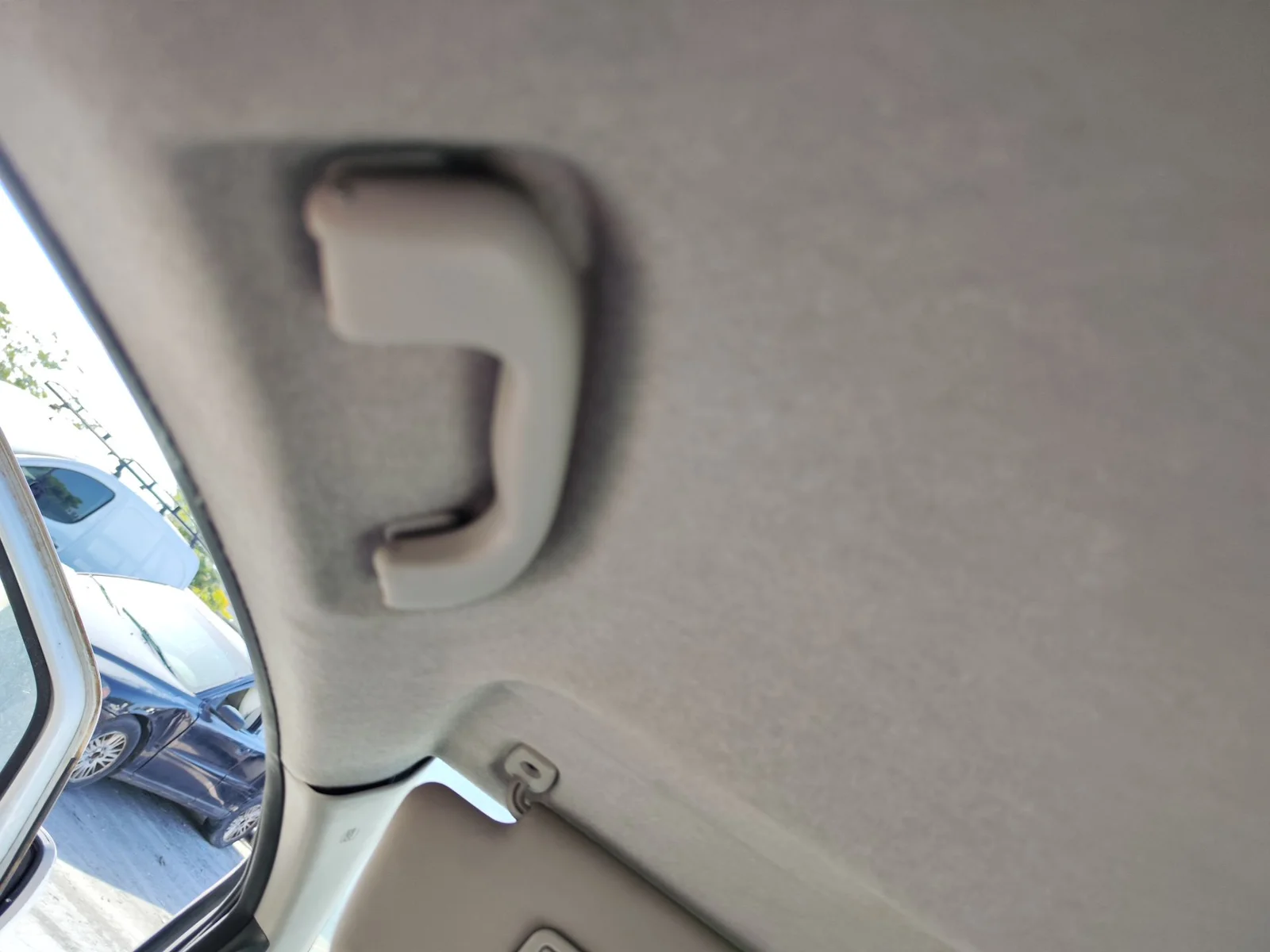 Foto de ASIDERO TECHO DELANTERO IZQUIERDO OPEL CORSA D 1.3 16V CDTI (75 CV / 55 KW) referencia 13233868