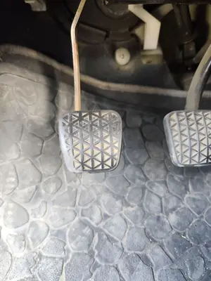 Foto de PEDAL EMBRAGUE OPEL VECTRA B BERLINA 2.0 DTI (101 CV / 74 KW)