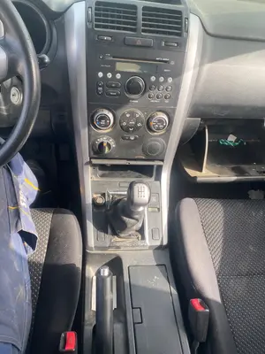 Foto de CONSOLA CENTRAL SUZUKI GRAND VITARA (JB/JT) 2.0 16V CAT (140 CV / 103 KW)