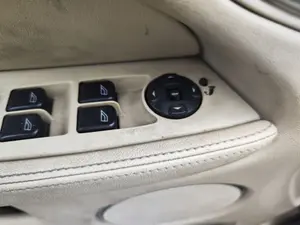 Foto de MANDO RETROVISOR JAGUAR X-TYPE 2.1 V6 24V CAT (156 CV / 115 KW)