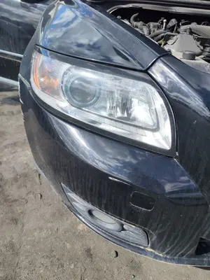 Foto de FARO DERECHO VOLVO V50 FAMILIAR 2.0 Diesel CAT (136 CV / 100 KW) referencia 32206145