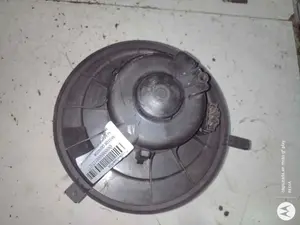 Foto de MOTOR CALEFACCION SEAT LEON (1P1) 1.9 TDI (105 CV / 77 KW) referencia 1K1819015 foto 4