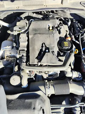 Foto de MOTOR COMPLETO JAGUAR XE 2.0  Turbo CAT (200 CV / 147 KW) referencia PT204