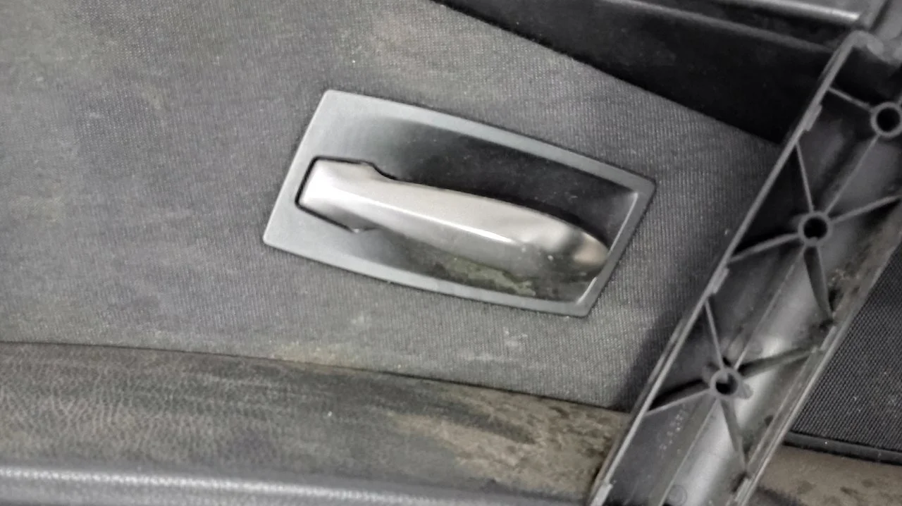 Foto de MANETA INTERIOR DELANTERA IZQUIERDA BMW SERIE 5 BERLINA (E60) 2.5 24V Turbodiesel CAT (177 CV / 130 KW) referencia 70342879