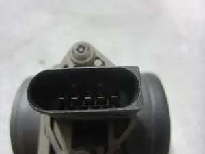 Foto de CAUDALIMETRO VOLKSWAGEN GOLF V (1K1)(10.2003) referencia 0281002531 foto 2