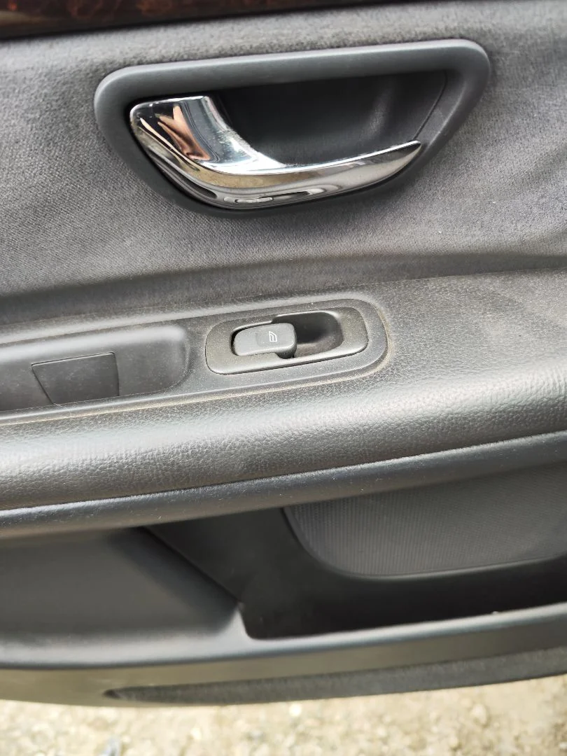 Foto de MANETA INTERIOR TRASERA IZQUIERDA VOLVO S80 BERLINA 2.4 CAT (140 CV / 103 KW)